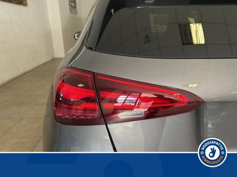 Mercedes-Benz A 180 2025