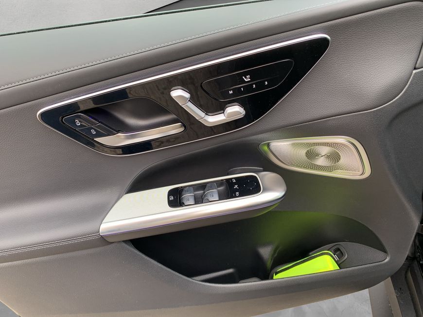 Mercedes-Benz GLC 300 2025