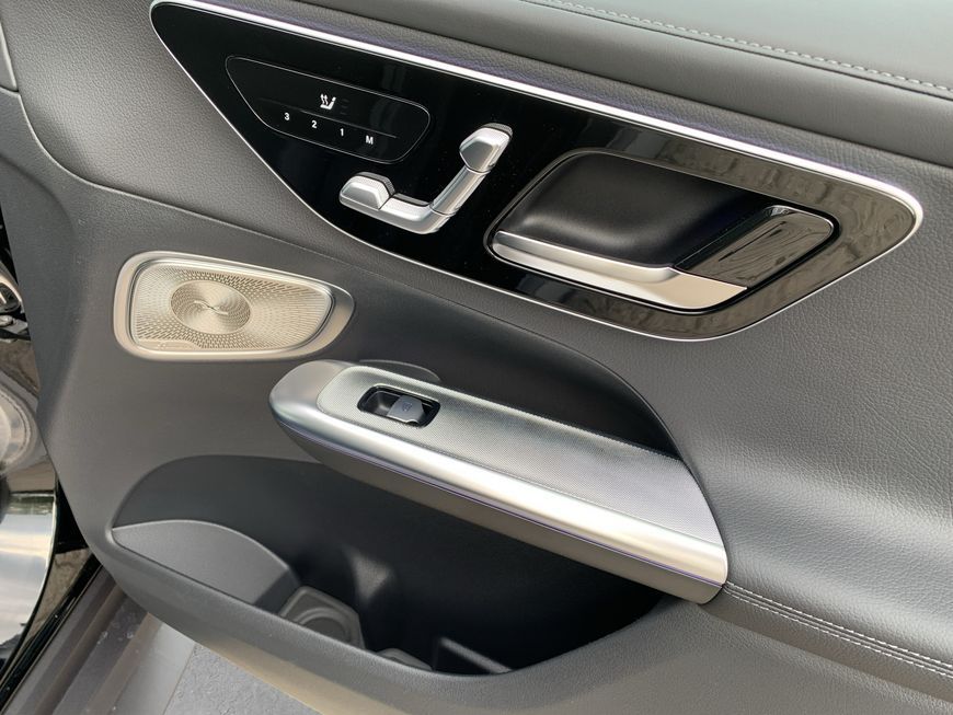 Mercedes-Benz GLC 300 2025