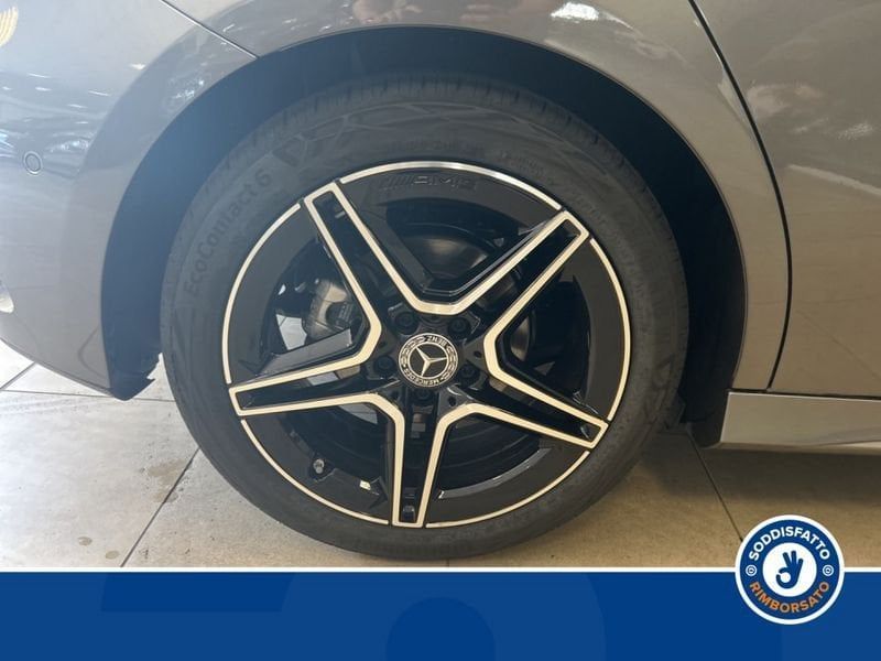 Mercedes-Benz A 180 2025