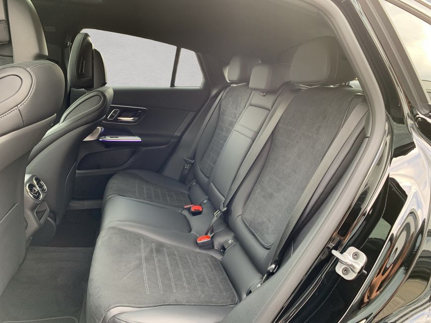 Mercedes-Benz GLC 300 2025