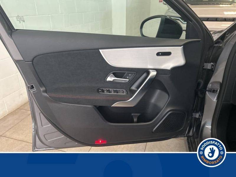 Mercedes-Benz A 180 2025