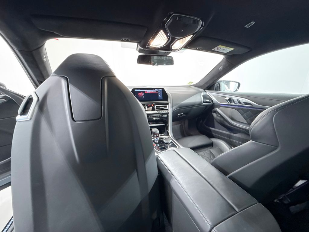 BMW M8 2021