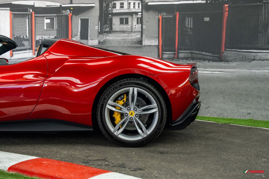 Ferrari 296 GTS 2024