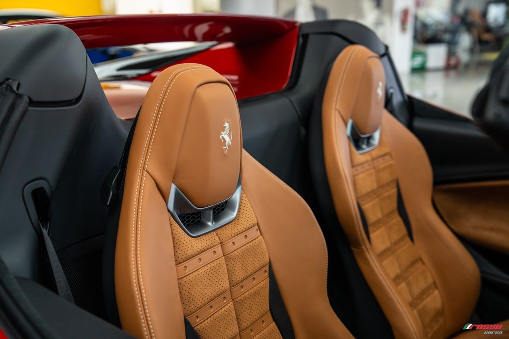 Ferrari 296 GTS 2024