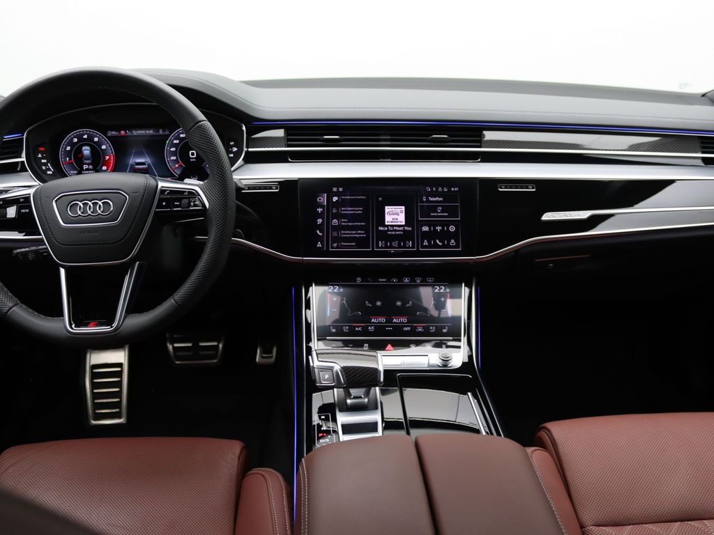 Audi S8 2024
