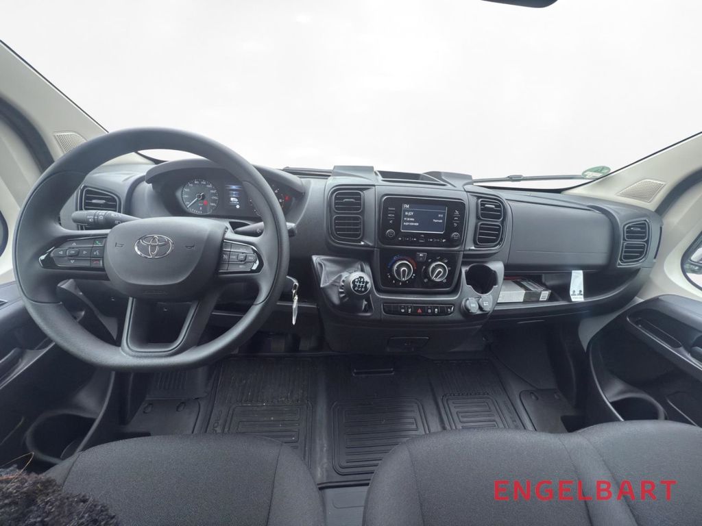 Toyota Proace Max 2025
