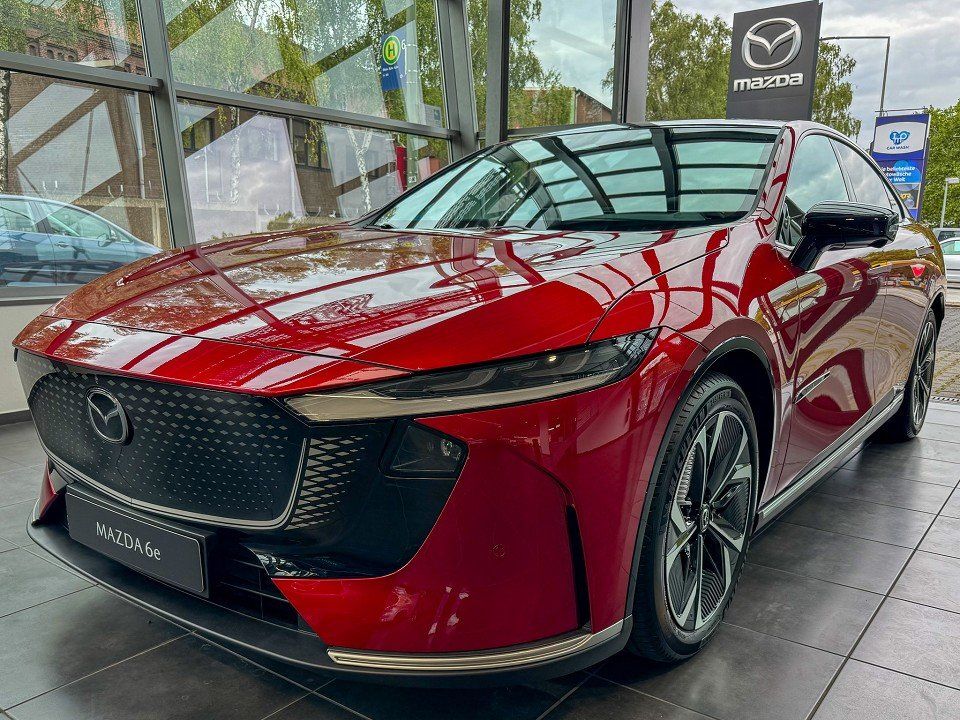 Mazda 6e 2025