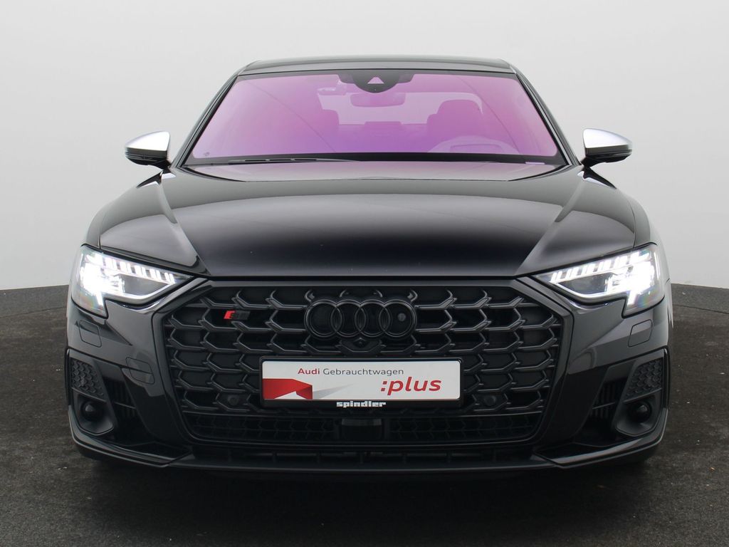 Audi S8 2024