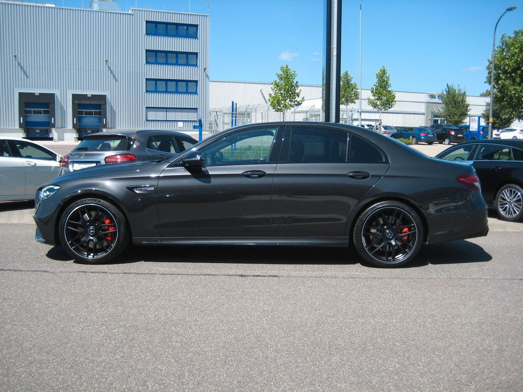 Mercedes-Benz E 63 AMG 2022