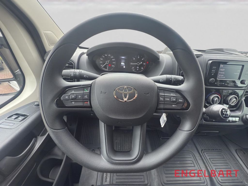 Toyota Proace Max 2025