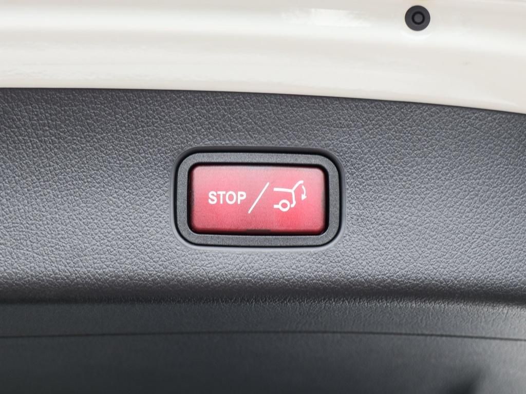 Mercedes-Benz GLC 300 2025