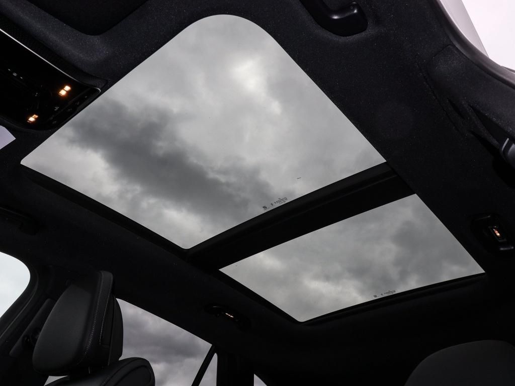 Mercedes-Benz GLC 300 2025