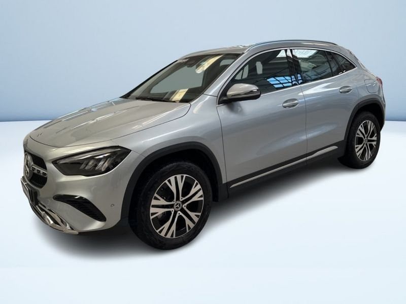 Mercedes-Benz GLA 200 2025