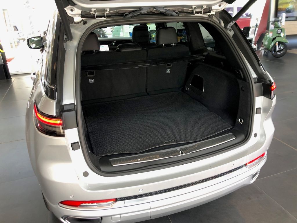 Jeep Grand Cherokee 2025