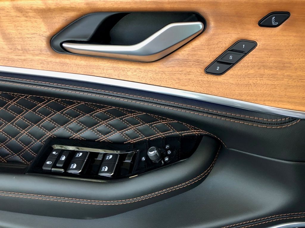 Jeep Grand Cherokee 2025