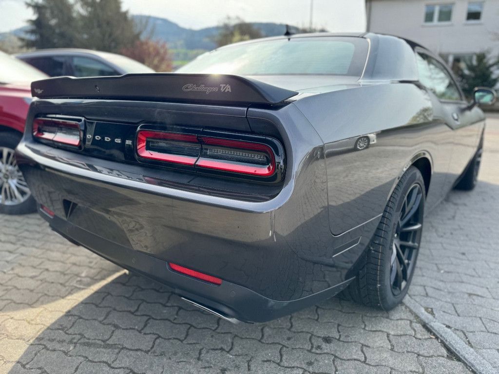 Dodge Challenger 2024