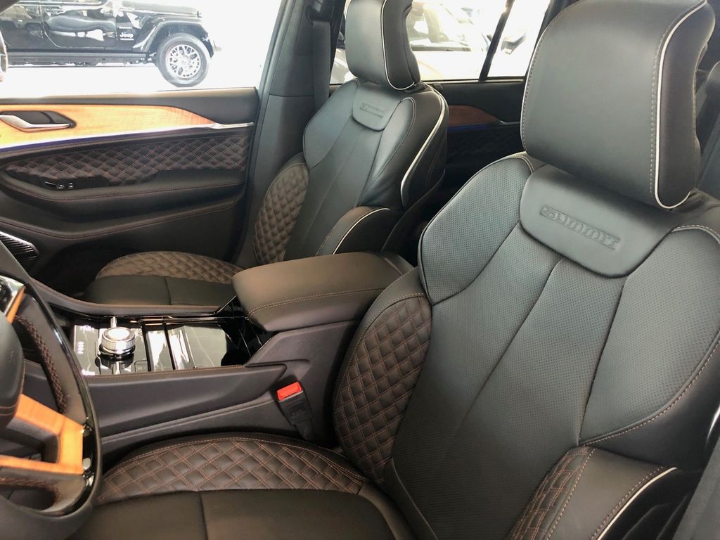 Jeep Grand Cherokee 2025