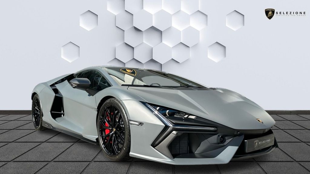 Lamborghini Revuelto 2025