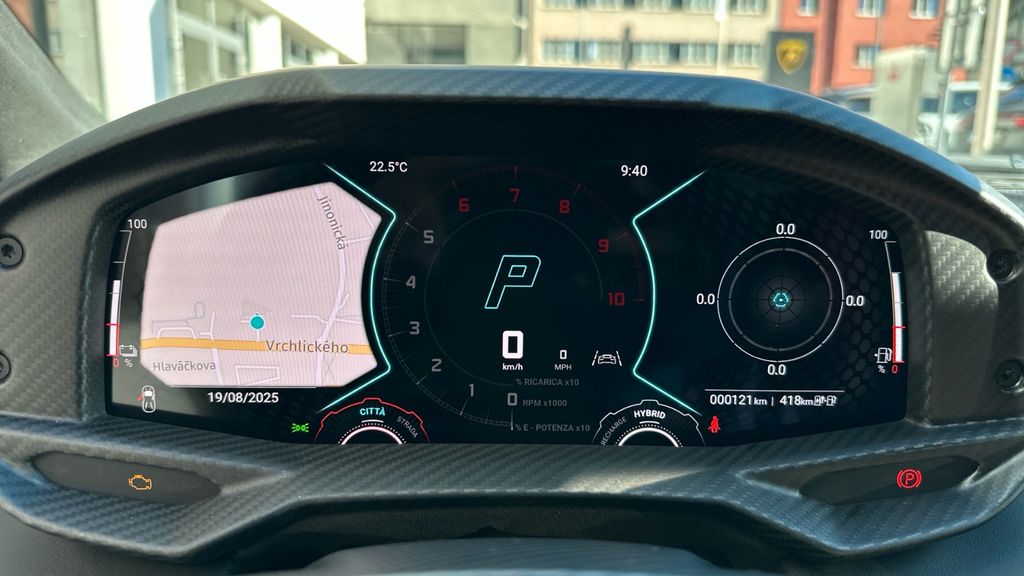 Lamborghini Revuelto 2025