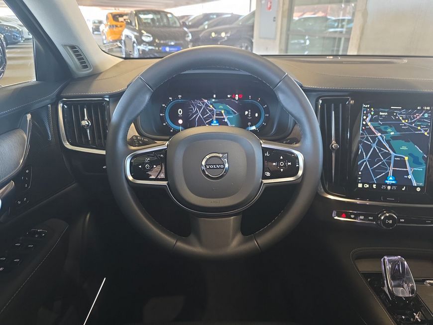 Volvo S90 2024