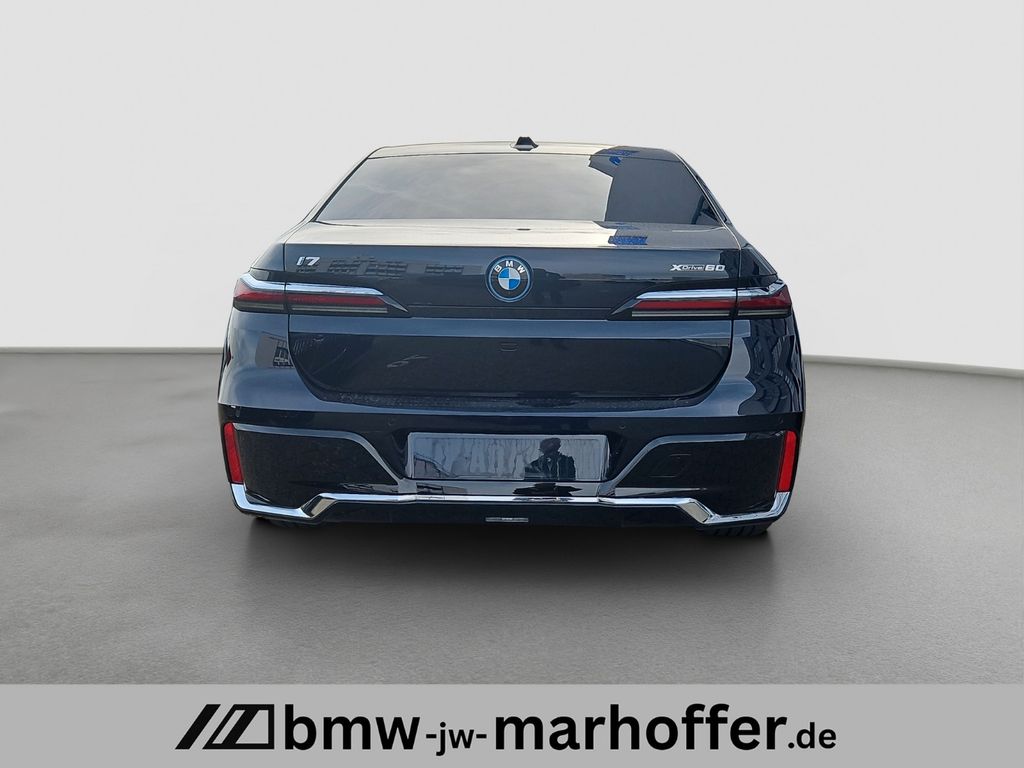 BMW i7 2024