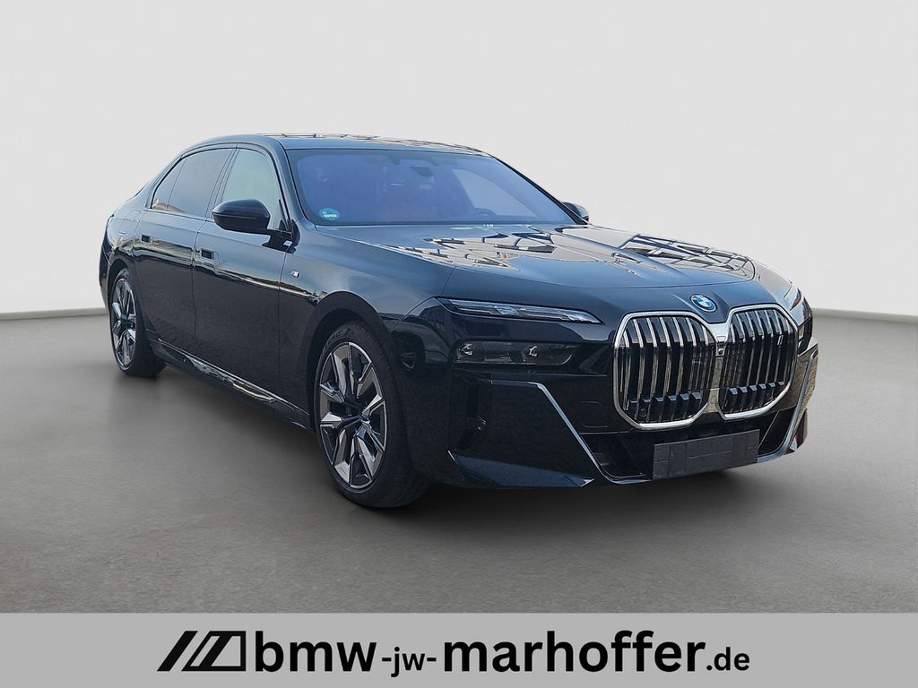 BMW i7 2024