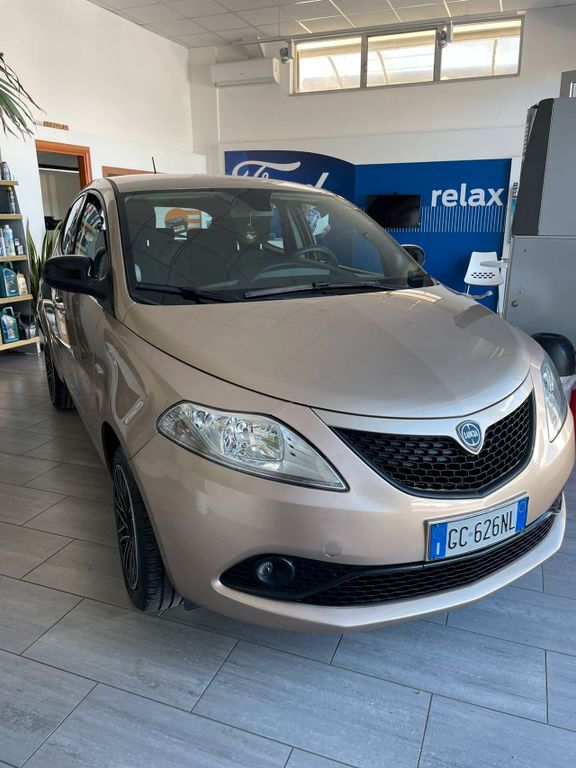 Lancia Ypsilon 2021