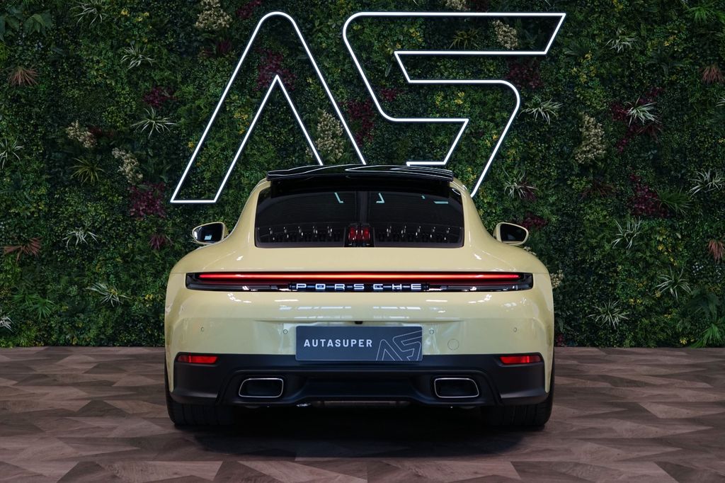 Porsche 911 2024