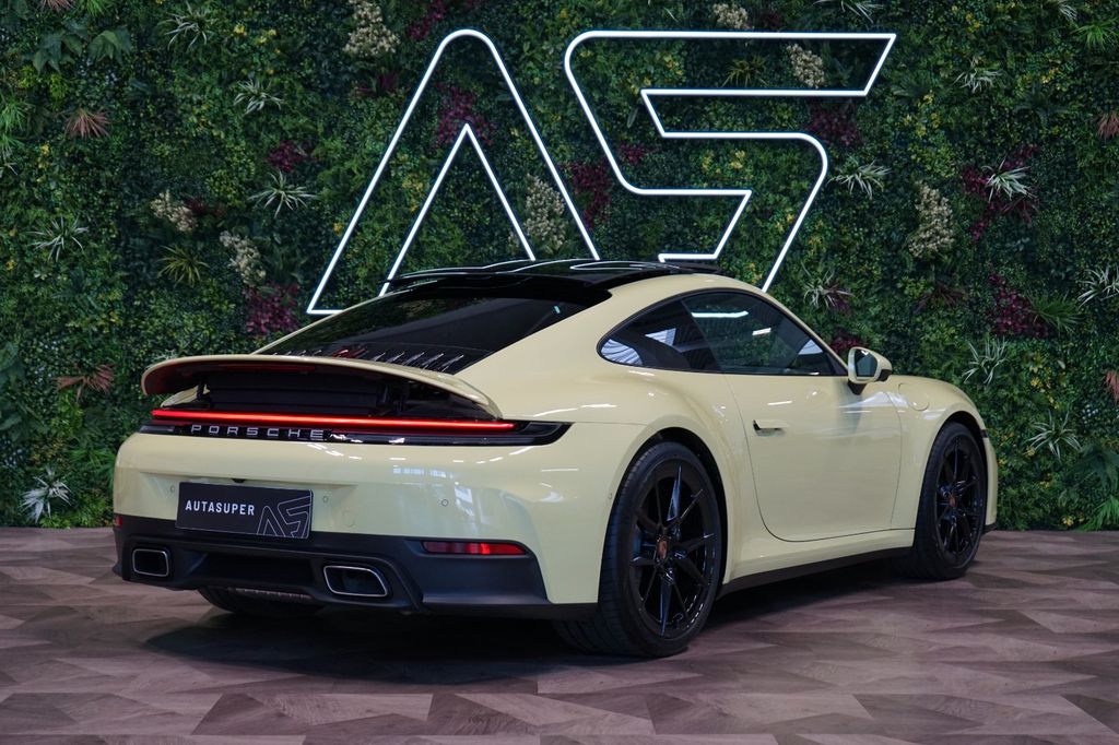 Porsche 911 2024