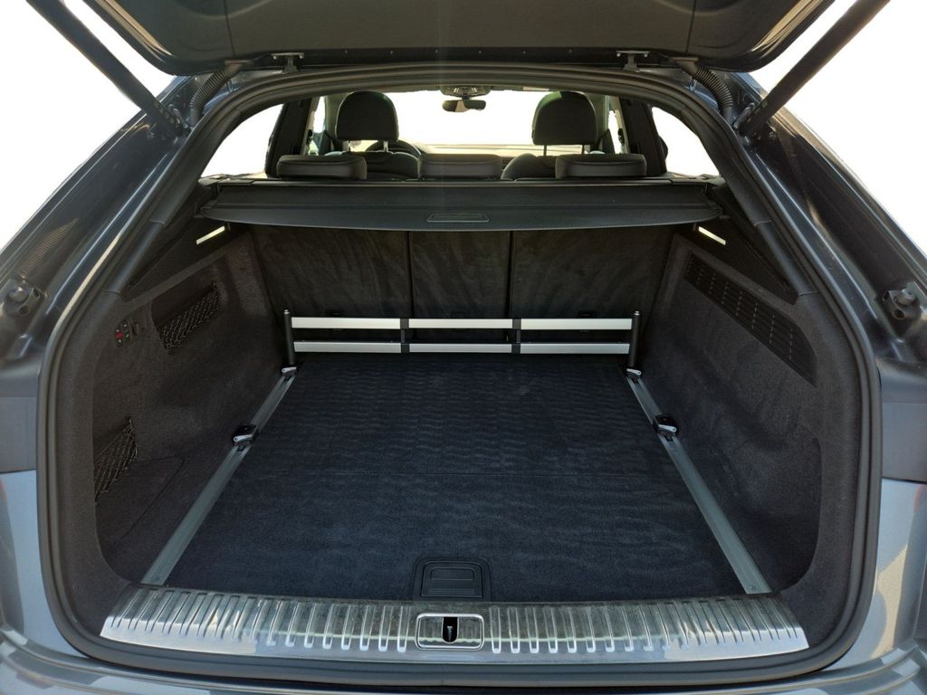 Audi SQ8 2024