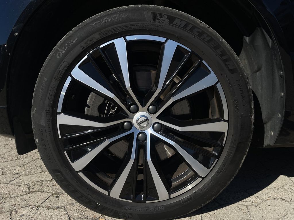Volvo XC60 2022