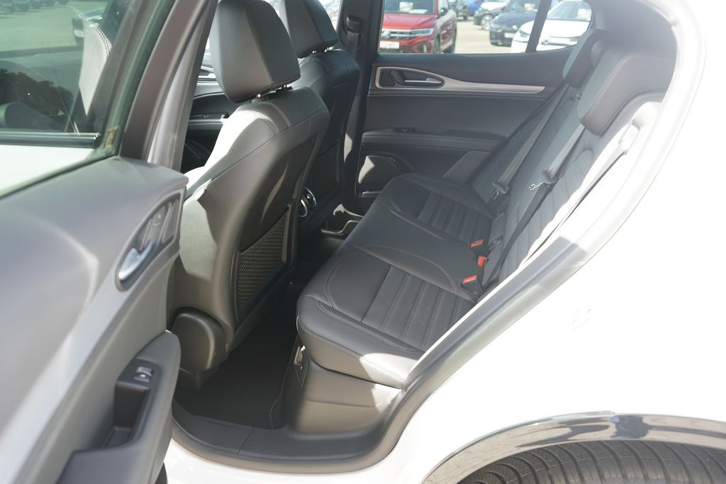 Alfa Romeo Stelvio 2024