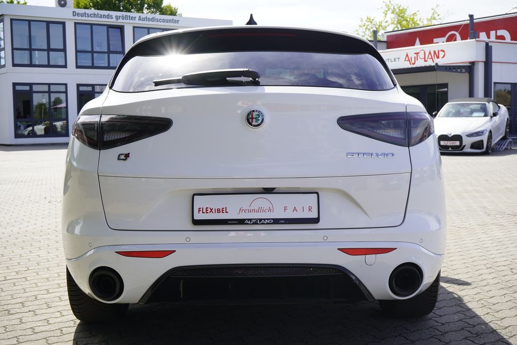 Alfa Romeo Stelvio 2024