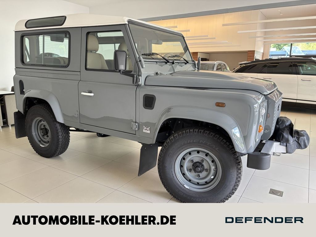 Land Rover Defender 2012