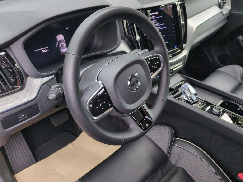 Volvo XC60 2023