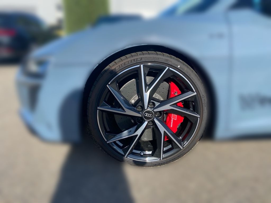 Audi R8 2025