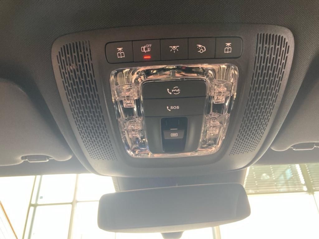 Mercedes-Benz A 180 2025