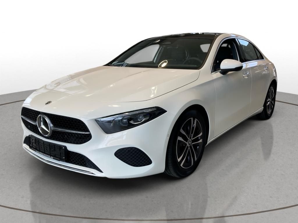 Mercedes-Benz A 180 2025