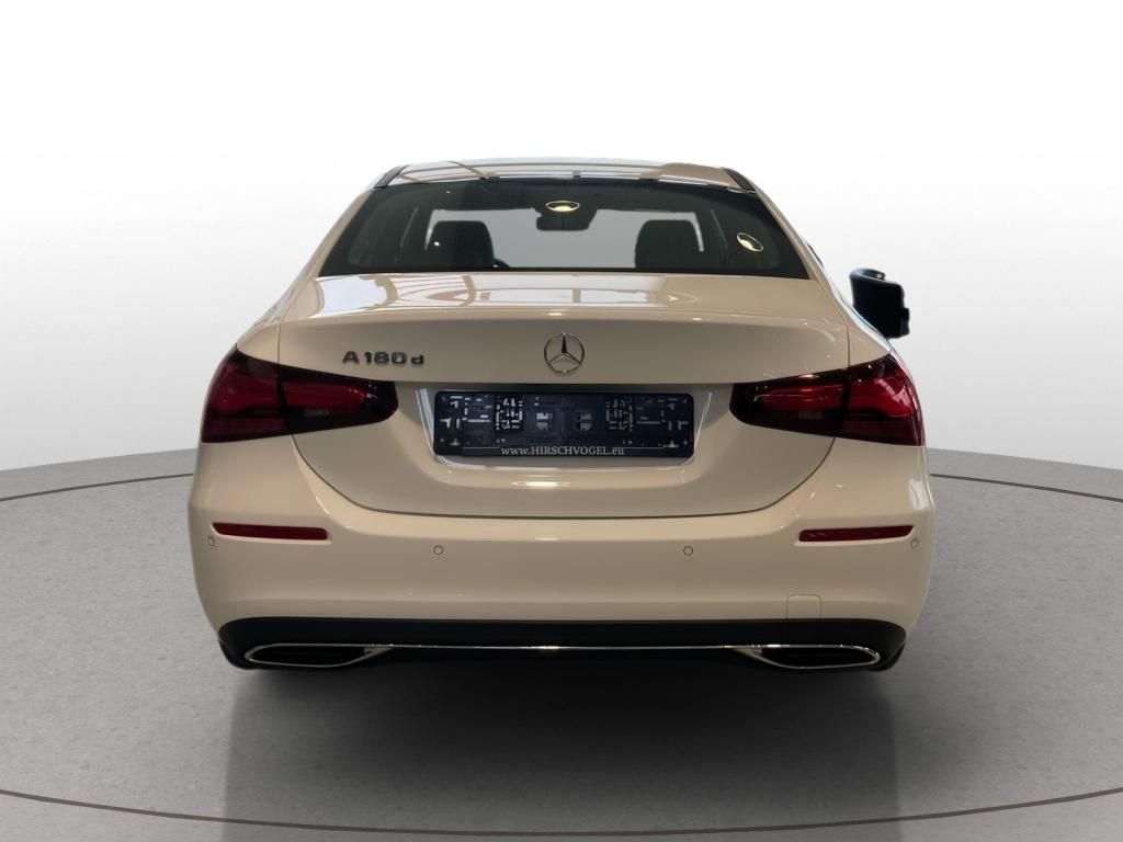 Mercedes-Benz A 180 2025