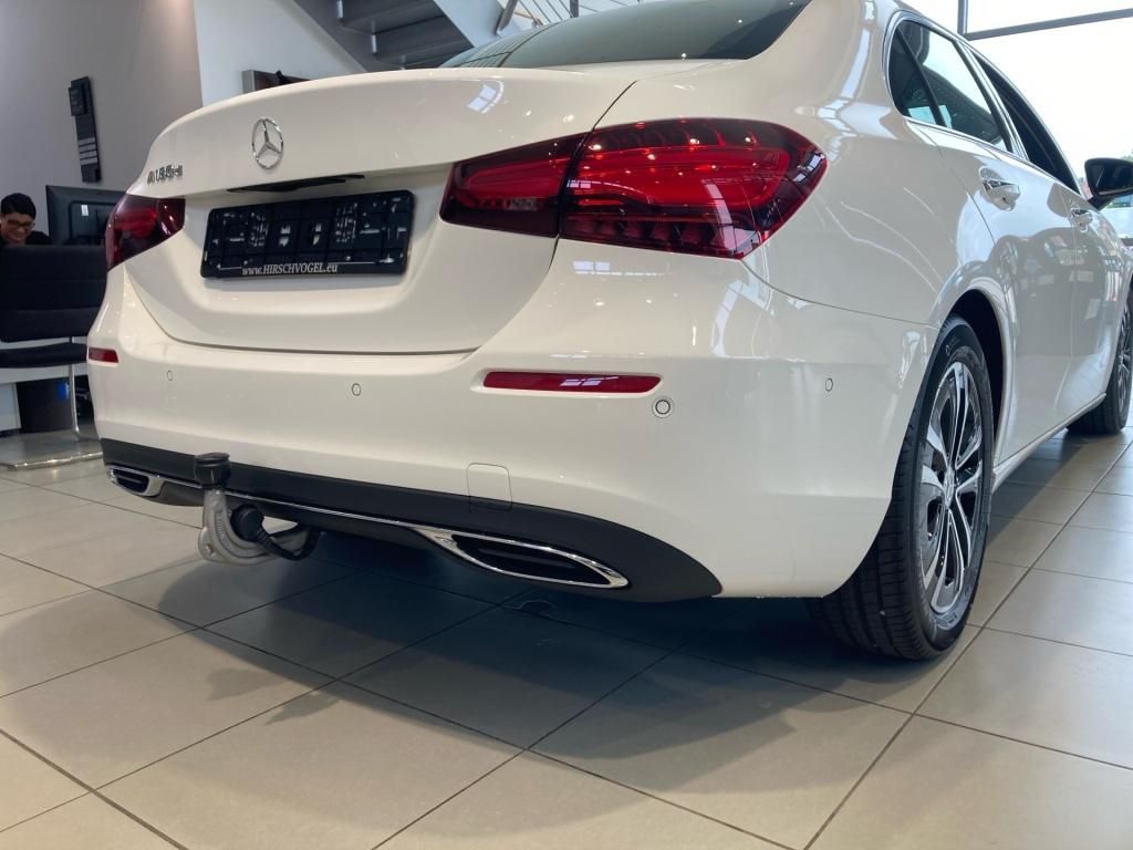 Mercedes-Benz A 180 2025