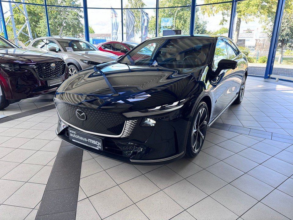 Mazda 6e 2025