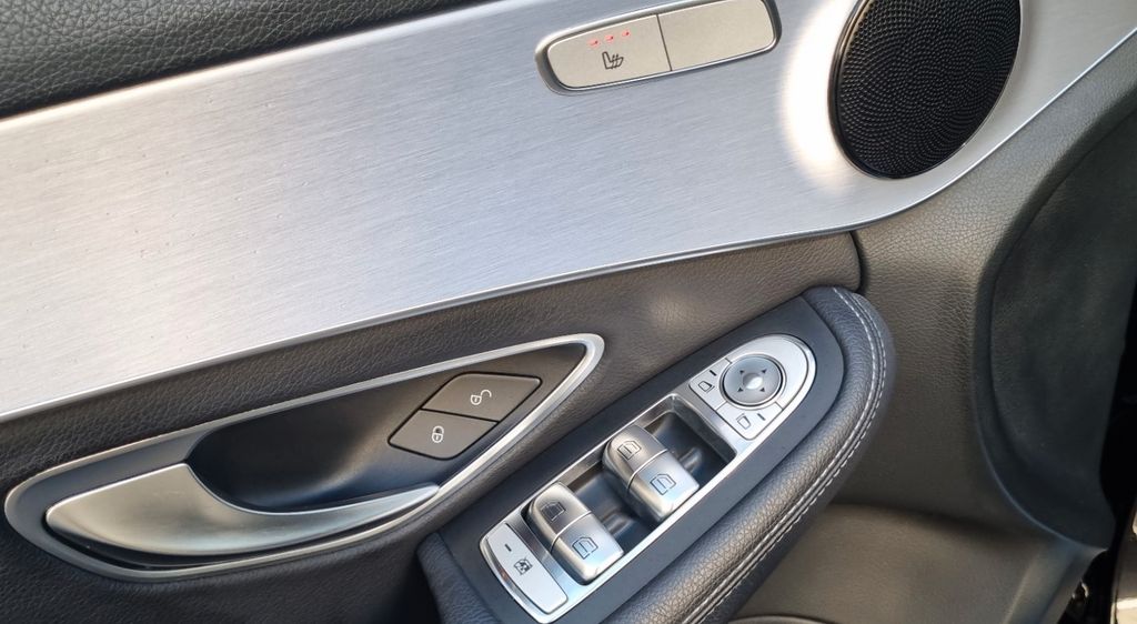 Mercedes-Benz C 300 2020