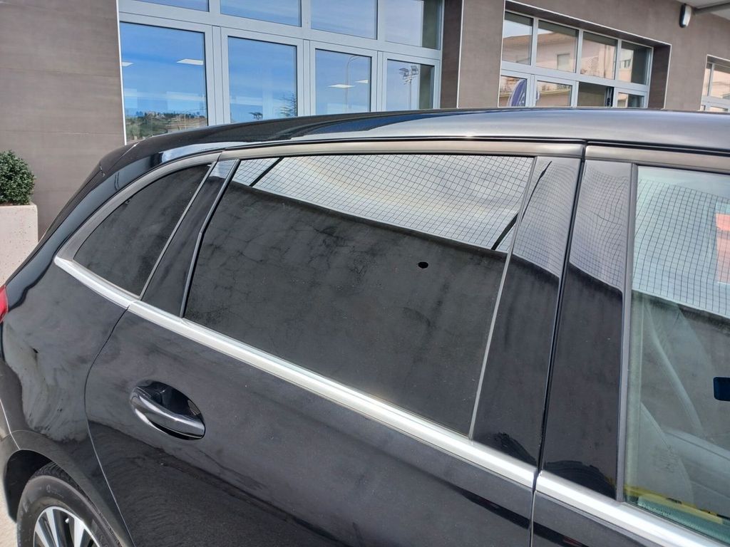 Mercedes-Benz B 180 2020