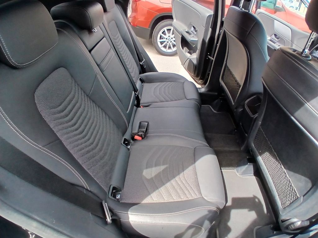 Mercedes-Benz B 180 2020