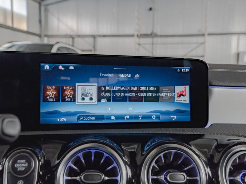 Mercedes-Benz CLA 220 2025