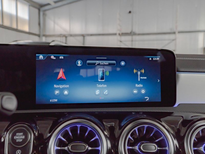 Mercedes-Benz CLA 220 2025