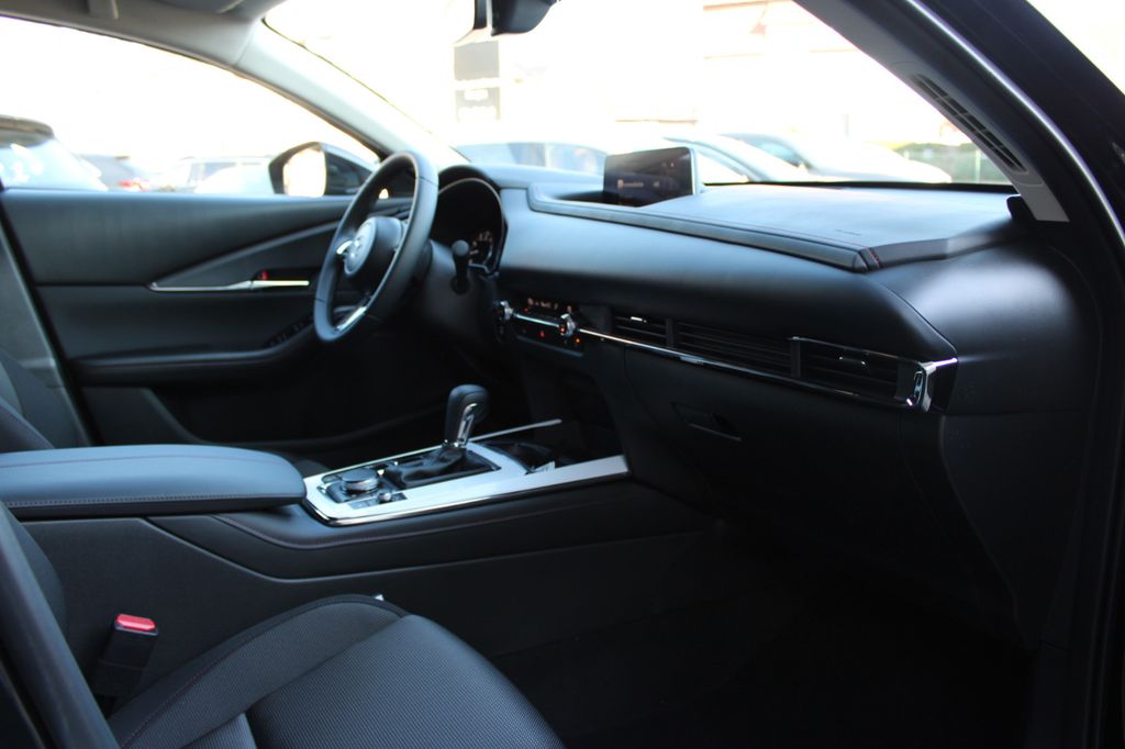 Mazda CX-30 2025