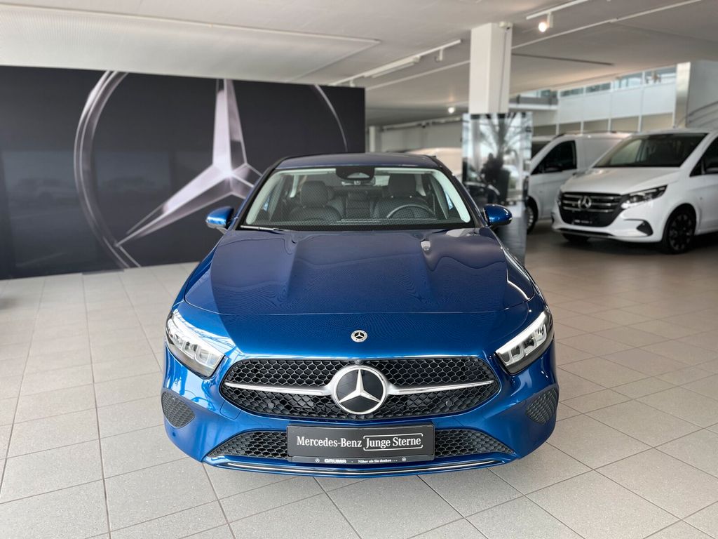 Mercedes-Benz A 180 2023