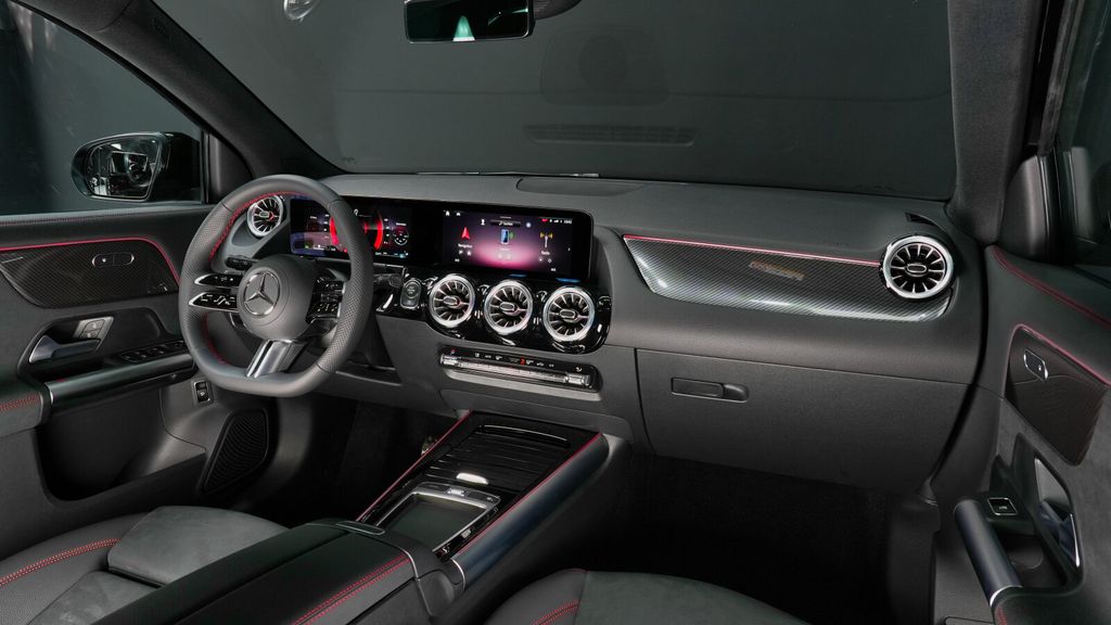 Mercedes-Benz GLA 200 2025